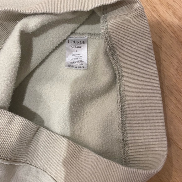 Lounge apparel small crewneck sweater, light green - Picture 5 of 7